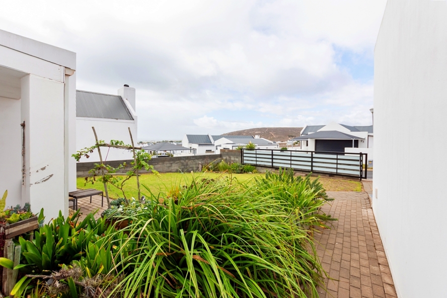 3 Bedroom Property for Sale in Harbour Lights Western Cape